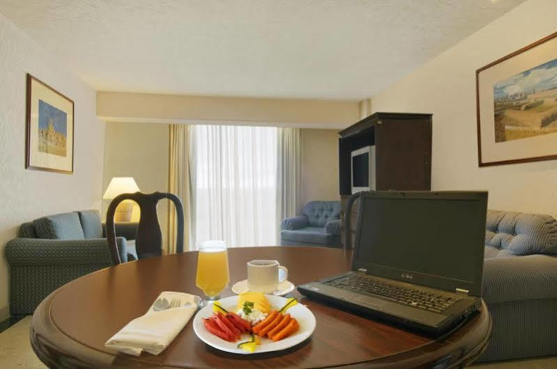 Fiesta Inn Ciudad Juárez Zewnętrze zdjęcie